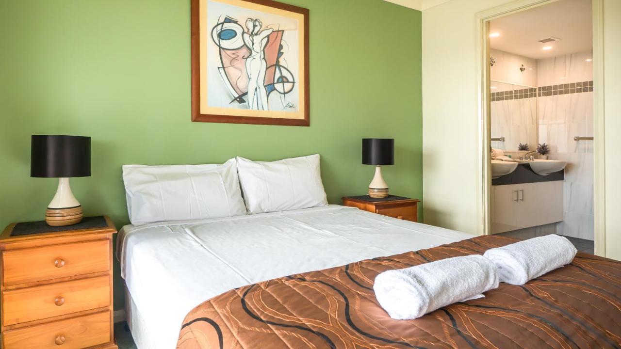 Victoria Square Apartments Gold Coast Dış mekan fotoğraf