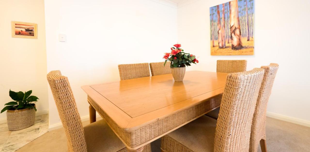 Victoria Square Apartments Gold Coast Dış mekan fotoğraf