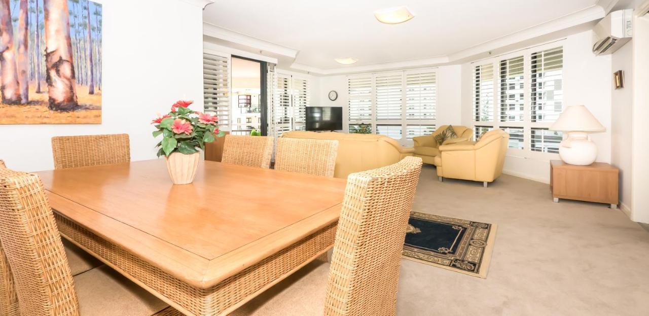 Victoria Square Apartments Gold Coast Dış mekan fotoğraf